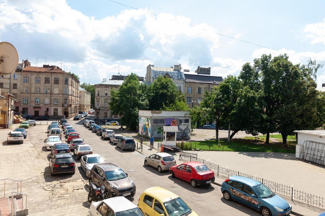 Studio Near Opera Λβιβ Εξωτερικό φωτογραφία